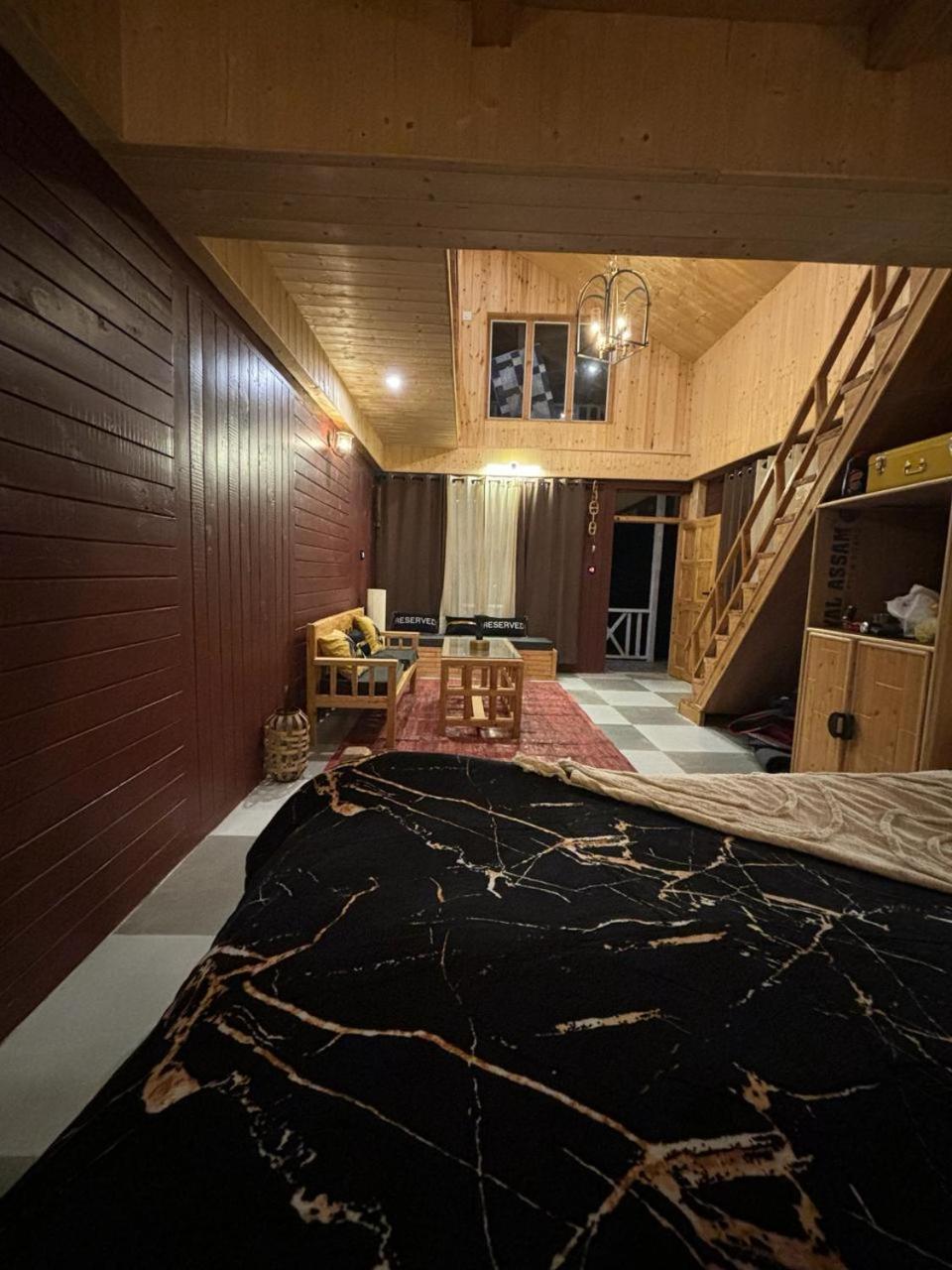Apartmán Soho House Jibhi Exteriér fotografie