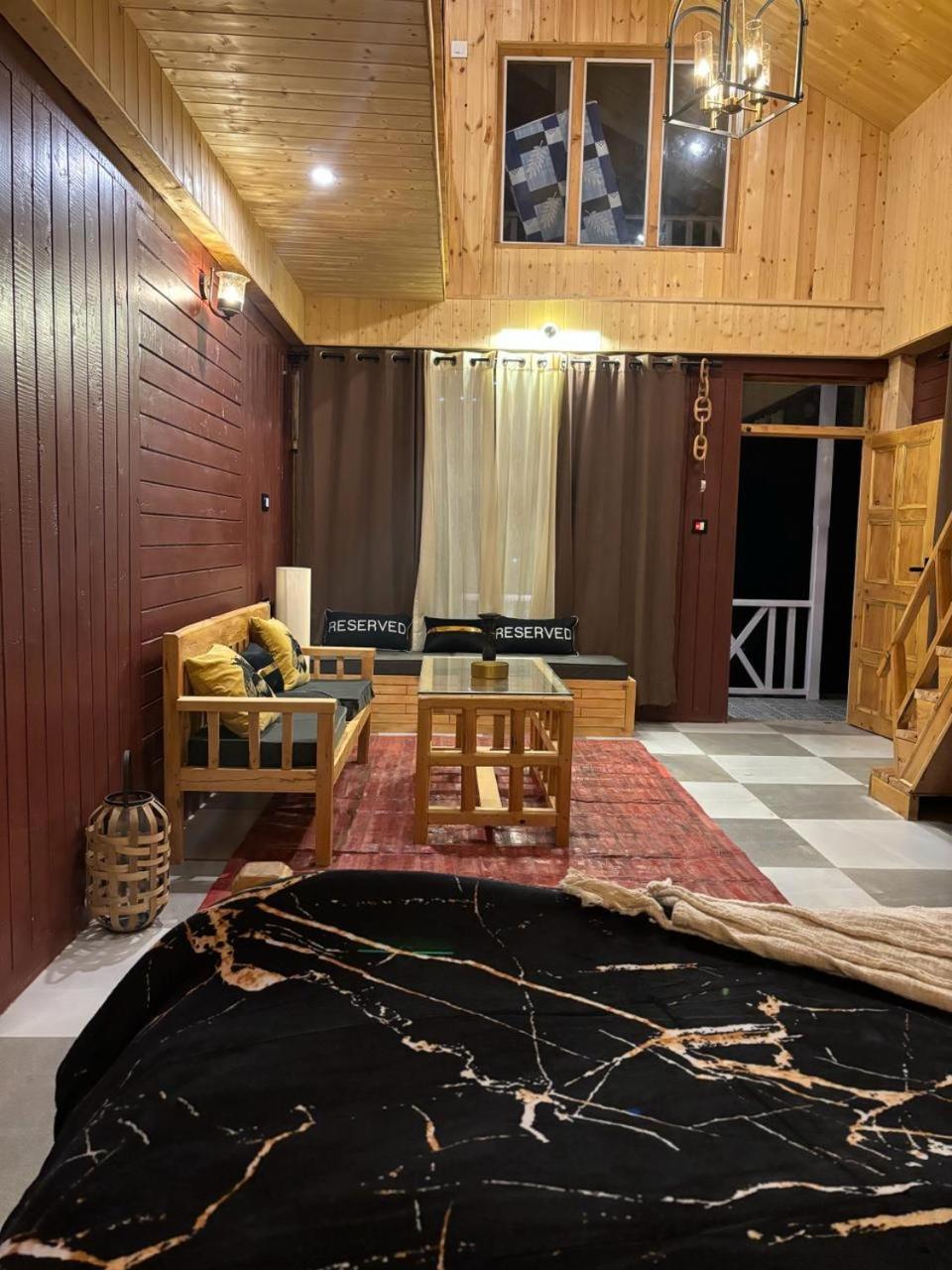 Apartmán Soho House Jibhi Exteriér fotografie